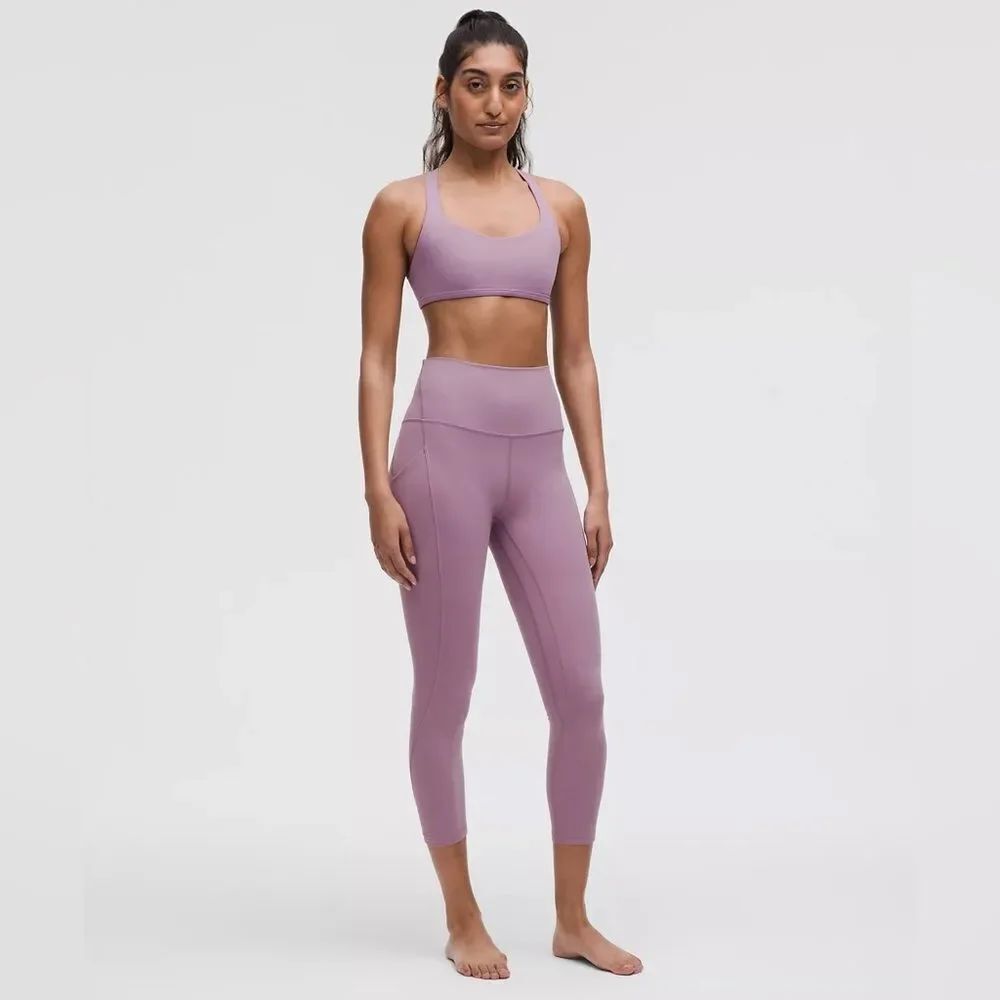 lululemon Align™ High-Rise Crop with Pockets 23"
Lavender Lux